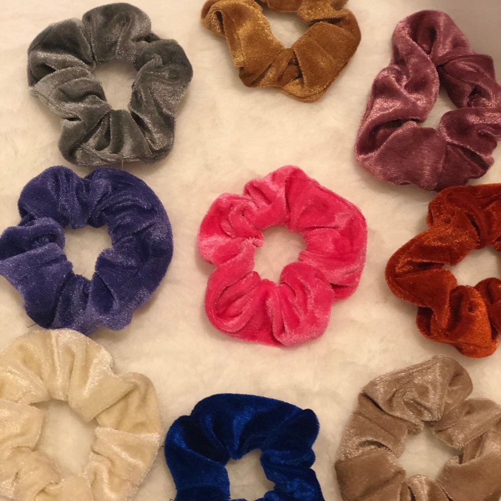 9 scrunchies